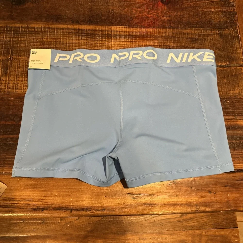 Nike Pro Womens Ultra-Lightweight Dri Fit Gym Shorts 3